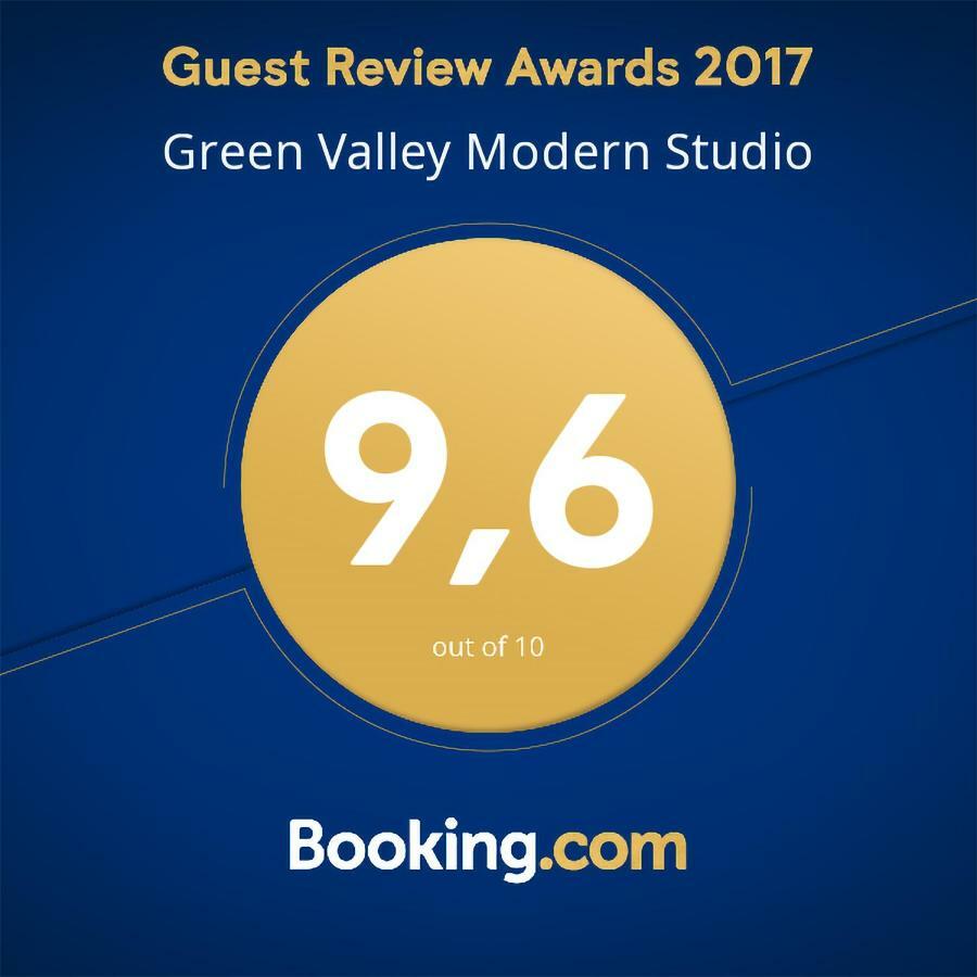 Green Valley Modern Studio Limassol Exteriör bild