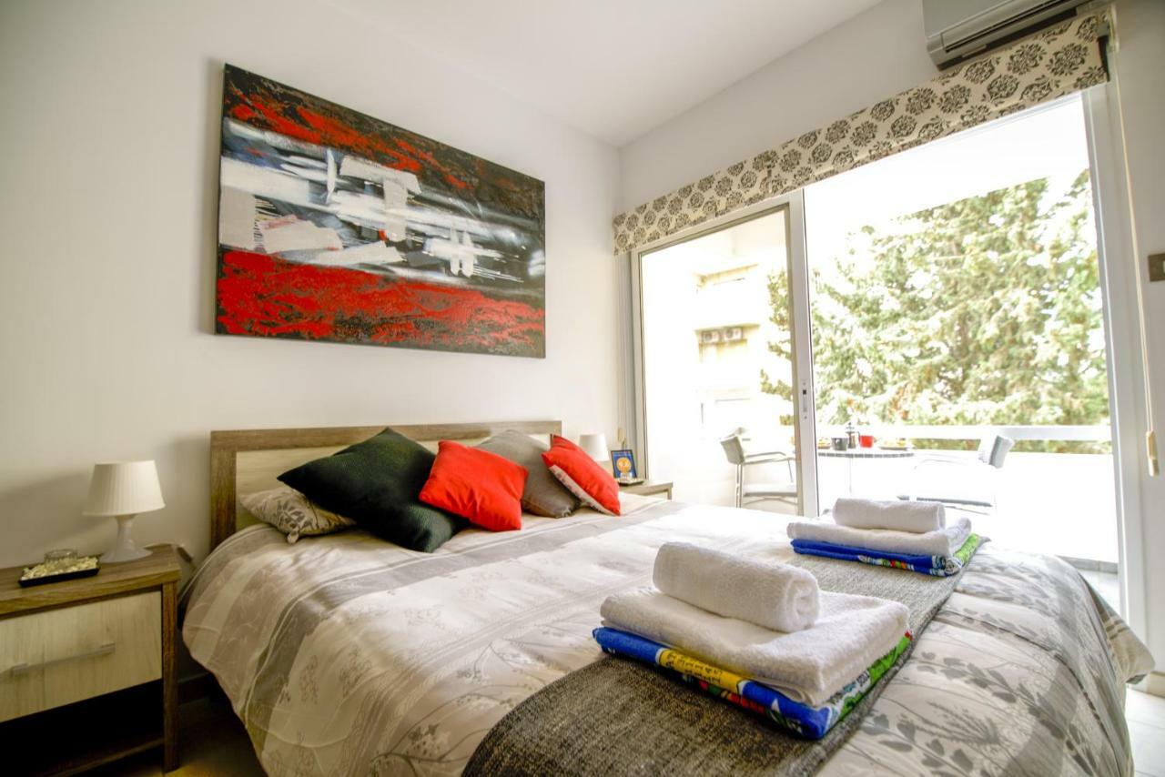 Green Valley Modern Studio Limassol Exteriör bild